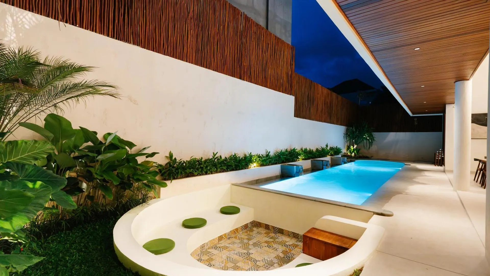 Luxury Villa Noah Kuta Lombok Indonesia