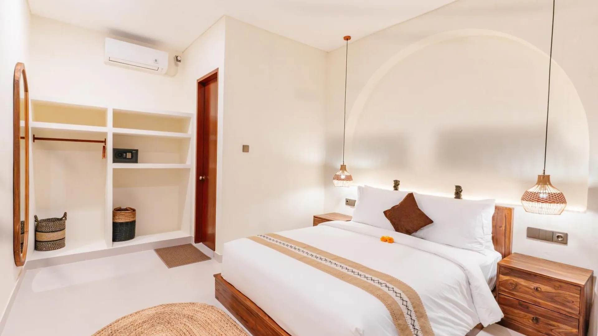 Luxury Villa Noah Kuta Lombok