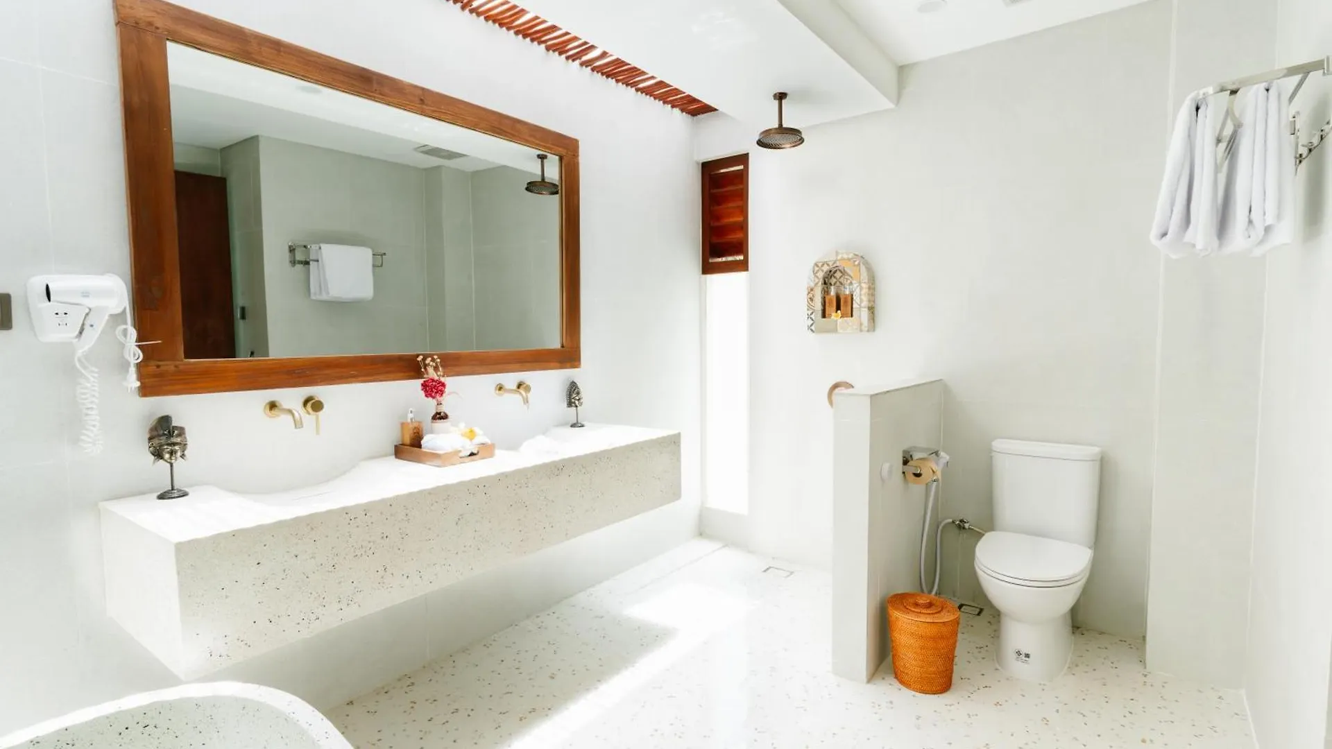 Luxury Villa Noah Kuta Lombok