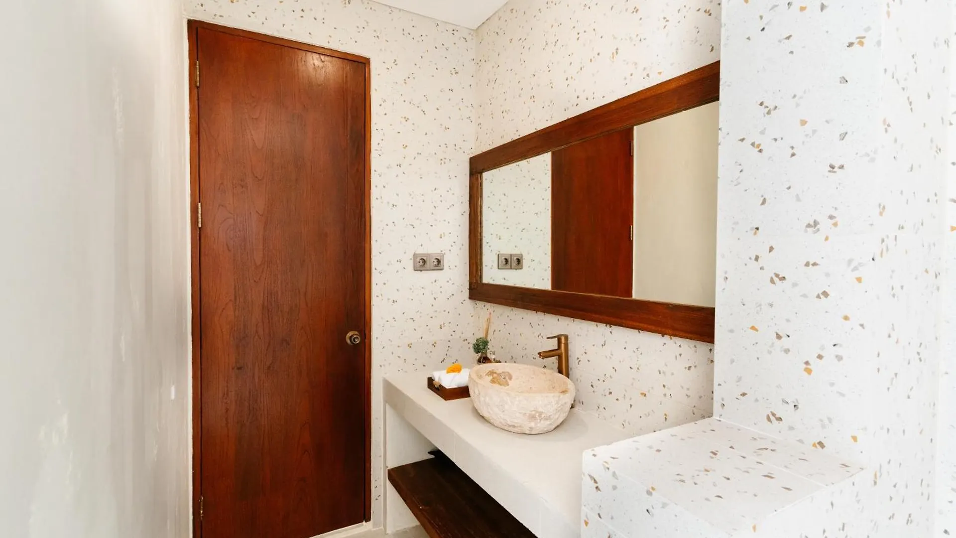 Luxury Villa Noah Kuta  0*, Kuta (Bali)